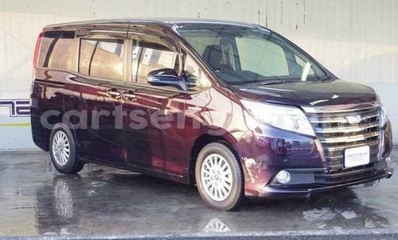 Buy Import Toyota Noah Other Car in Mbabane in Manzini Buy Import Toyota Noah Other Car in Mbabane in Manzini