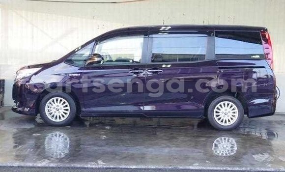 Buy Import Toyota Noah Other Car in Mbabane in Manzini Buy Import Toyota Noah Other Car in Mbabane in Manzini