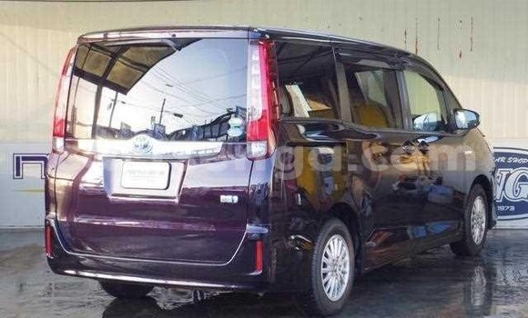 Buy Import Toyota Noah Other Car in Mbabane in Manzini Buy Import Toyota Noah Other Car in Mbabane in Manzini