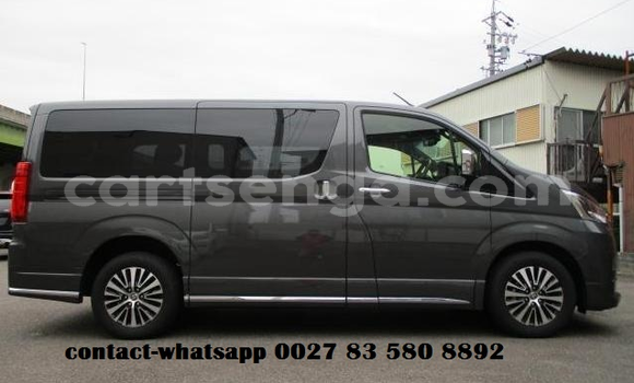 Buy Import Toyota Grand HiAce Other Car in Mbabane in Manzini Buy Import Toyota Grand HiAce Other Car in Mbabane in Manzini
