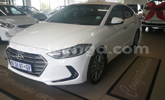 Acheter Occasion Voiture Hyundai Accent Blanc à Big Bend, Lubombo District Acheter Occasion Voiture Hyundai Accent Blanc à Big Bend, Lubombo District