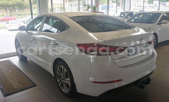 Acheter Occasion Voiture Hyundai Accent Blanc à Big Bend, Lubombo District Acheter Occasion Voiture Hyundai Accent Blanc à Big Bend, Lubombo District