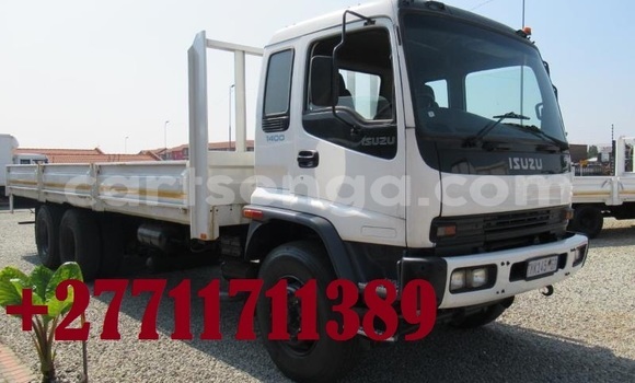 Acheter Occasion Utilitaire Isuzu FTR 850 Blanc à Mbabane, Manzini Acheter Occasion Utilitaire Isuzu FTR 850 Blanc à Mbabane, Manzini