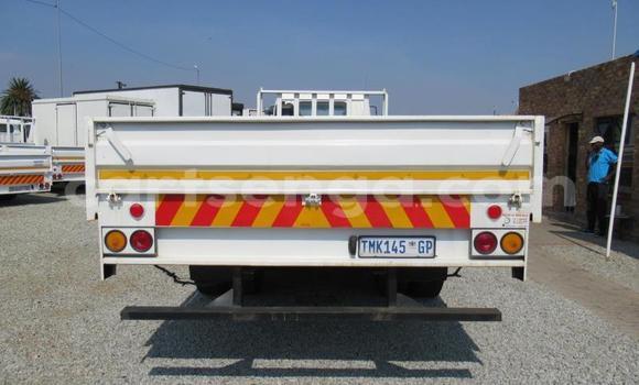 Acheter Occasion Utilitaire Isuzu FTR 850 Blanc à Mbabane, Manzini Acheter Occasion Utilitaire Isuzu FTR 850 Blanc à Mbabane, Manzini