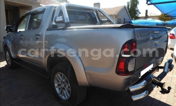 Nunua Ilio tumika Toyota Hilux Silver Gari ndani ya Big Bend nchini Lubombo Nunua Ilio tumika Toyota Hilux Silver Gari ndani ya Big Bend nchini Lubombo