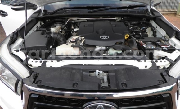 Nunua Ilio tumika Toyota Hilux White Gari ndani ya Ezulwini nchini Hhohho Nunua Ilio tumika Toyota Hilux White Gari ndani ya Ezulwini nchini Hhohho