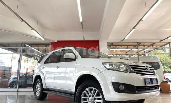 Buy Used Toyota Fortuner White Car in Manzini in Manzini Buy Used Toyota Fortuner White Car in Manzini in Manzini