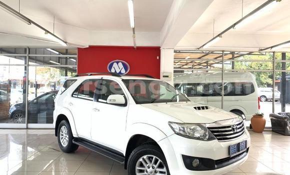 Buy Used Toyota Fortuner White Car in Manzini in Manzini Buy Used Toyota Fortuner White Car in Manzini in Manzini