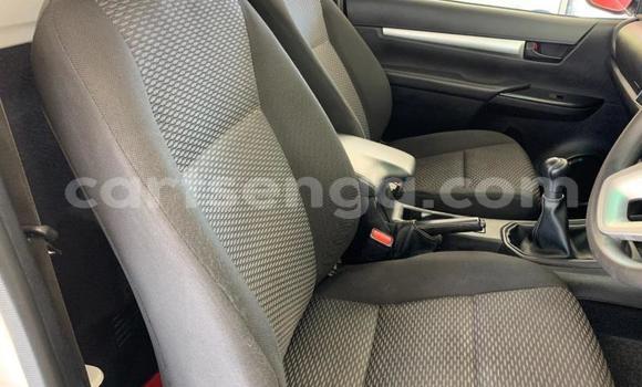 Nunua Ilio tumika Toyota Hilux White Gari ndani ya Ngomane nchini Wilaya ya Lubombo Nunua Ilio tumika Toyota Hilux White Gari ndani ya Ngomane nchini Wilaya ya Lubombo