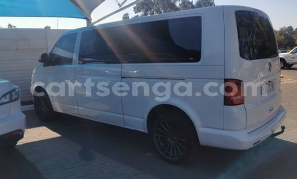 Nunua Ilio tumika Volkswagen Transporter White Gari ndani ya Hlatikulu nchini Wilaya ya Shiselweni Nunua Ilio tumika Volkswagen Transporter White Gari ndani ya Hlatikulu nchini Wilaya ya Shiselweni