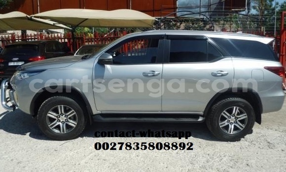 Acheter Import Voiture Toyota Fortuner Autre à Mbabane, Manzini Acheter Import Voiture Toyota Fortuner Autre à Mbabane, Manzini
