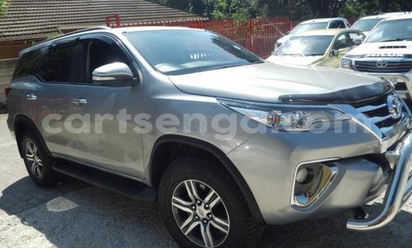Acheter Import Voiture Toyota Fortuner Autre à Mbabane, Manzini Acheter Import Voiture Toyota Fortuner Autre à Mbabane, Manzini