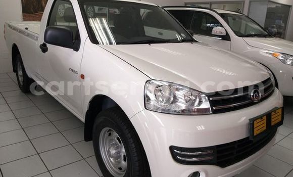 Buy Used Mazda B–series White Car in Hluti in Shiselweni District