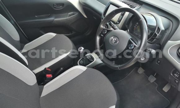 Nunua Ilio tumika Toyota Aygo White Gari ndani ya Big Bend nchini Wilaya ya Lubombo Nunua Ilio tumika Toyota Aygo White Gari ndani ya Big Bend nchini Wilaya ya Lubombo