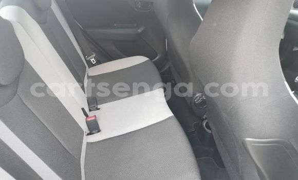 Nunua Ilio tumika Toyota Aygo White Gari ndani ya Big Bend nchini Wilaya ya Lubombo Nunua Ilio tumika Toyota Aygo White Gari ndani ya Big Bend nchini Wilaya ya Lubombo