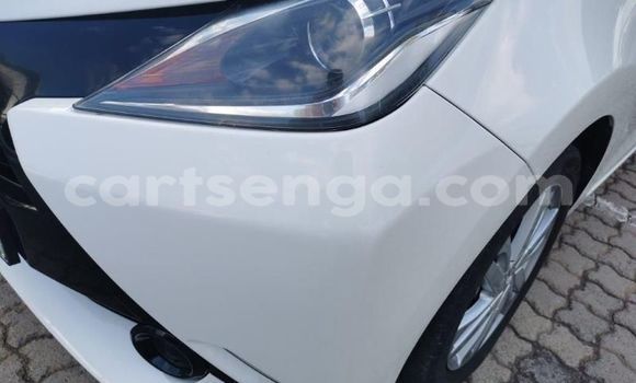 Nunua Ilio tumika Toyota Aygo White Gari ndani ya Big Bend nchini Wilaya ya Lubombo Nunua Ilio tumika Toyota Aygo White Gari ndani ya Big Bend nchini Wilaya ya Lubombo