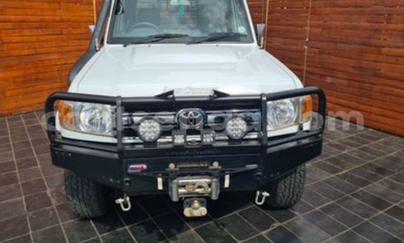 Acheter Occasion Voiture Toyota Land Cruiser Blanc à Big Bend, Lubombo District Acheter Occasion Voiture Toyota Land Cruiser Blanc à Big Bend, Lubombo District