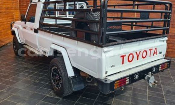 Acheter Occasion Voiture Toyota Land Cruiser Blanc à Big Bend, Lubombo District Acheter Occasion Voiture Toyota Land Cruiser Blanc à Big Bend, Lubombo District