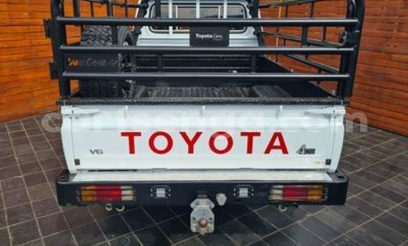 Acheter Occasion Voiture Toyota Land Cruiser Blanc à Big Bend, Lubombo District Acheter Occasion Voiture Toyota Land Cruiser Blanc à Big Bend, Lubombo District