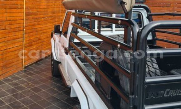 Acheter Occasion Voiture Toyota Land Cruiser Blanc à Big Bend, Lubombo District Acheter Occasion Voiture Toyota Land Cruiser Blanc à Big Bend, Lubombo District