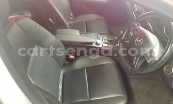 Acheter Occasion Voiture Mercedes‒Benz C–Class Gris à Big Bend, Lubombo District Acheter Occasion Voiture Mercedes‒Benz C–Class Gris à Big Bend, Lubombo District