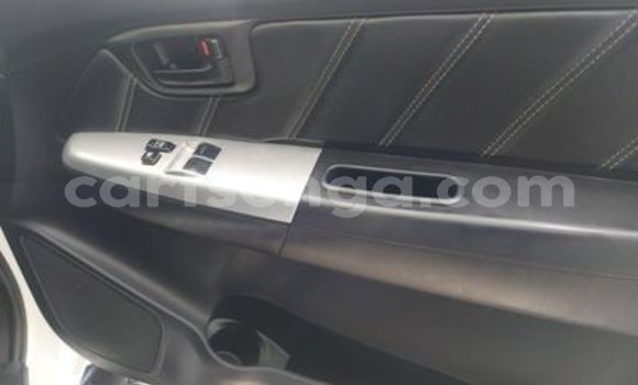 Nunua Ilio tumika Toyota Hilux White Gari ndani ya Big Bend nchini Wilaya ya Lubombo Nunua Ilio tumika Toyota Hilux White Gari ndani ya Big Bend nchini Wilaya ya Lubombo