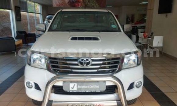 Nunua Ilio tumika Toyota Hilux White Gari ndani ya Big Bend nchini Wilaya ya Lubombo Nunua Ilio tumika Toyota Hilux White Gari ndani ya Big Bend nchini Wilaya ya Lubombo