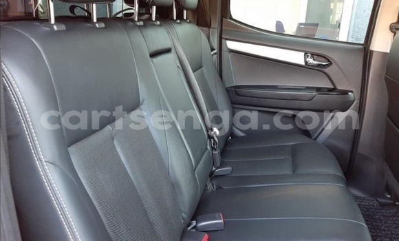 Acheter Occasion Voiture Isuzu D–MAX Rouge à Hlatikulu, Shiselweni District Acheter Occasion Voiture Isuzu D–MAX Rouge à Hlatikulu, Shiselweni District