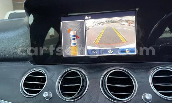 Nunua Ilio tumika Mercedes-Benz E200 White Gari ndani ya Mbabane nchini Manzini Nunua Ilio tumika Mercedes-Benz E200 White Gari ndani ya Mbabane nchini Manzini