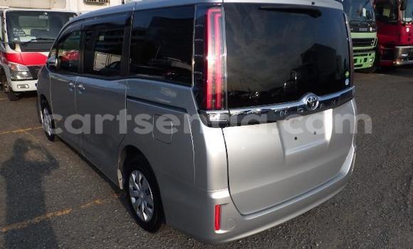 Buy Import Toyota Noah Other Car in Mbabane in Manzini Buy Import Toyota Noah Other Car in Mbabane in Manzini