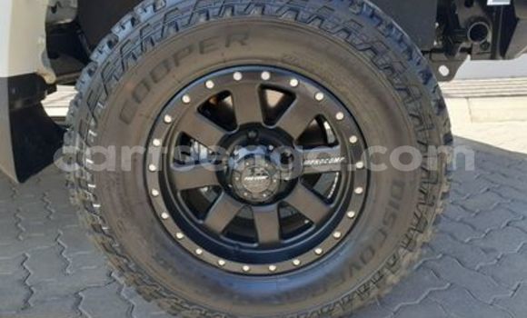 Nunua Ilio tumika Toyota Land Cruiser White Gari ndani ya Big Bend nchini Wilaya ya Lubombo Nunua Ilio tumika Toyota Land Cruiser White Gari ndani ya Big Bend nchini Wilaya ya Lubombo