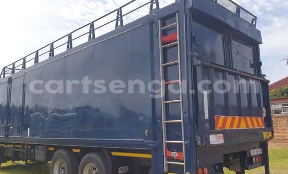 Acheter Occasion Utilitaire Hino 300 Series Autre à Big Bend, Lubombo District Acheter Occasion Utilitaire Hino 300 Series Autre à Big Bend, Lubombo District