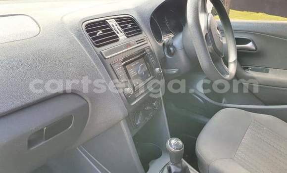 Nunua Ilio tumika Volkswagen Polo Red Gari ndani ya Ezulwini nchini Hhohho Nunua Ilio tumika Volkswagen Polo Red Gari ndani ya Ezulwini nchini Hhohho