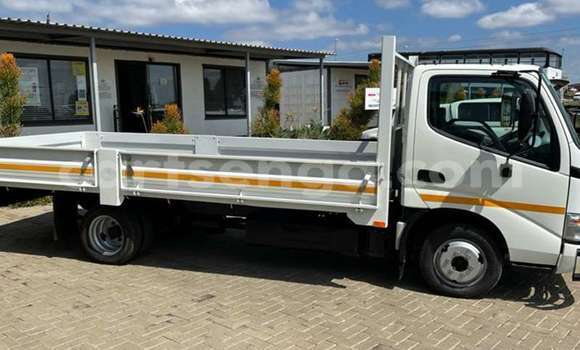 Acheter Occasion Voiture Toyota Dyna Blanc à Ezulwini, Hhohho Acheter Occasion Voiture Toyota Dyna Blanc à Ezulwini, Hhohho