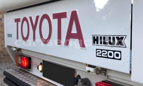 Buy Used Toyota Hilux White Car in Ezulwini in Hhohho Buy Used Toyota Hilux White Car in Ezulwini in Hhohho
