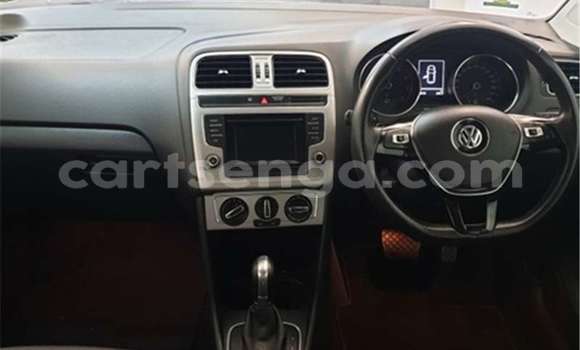 Nunua Ilio tumika Volkswagen Polo White Gari ndani ya Manzini nchini Manzini Nunua Ilio tumika Volkswagen Polo White Gari ndani ya Manzini nchini Manzini