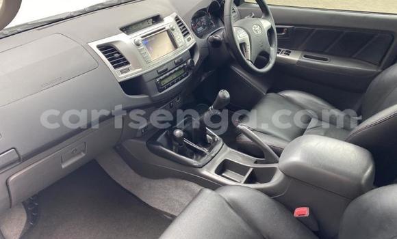 Buy Used Toyota Hilux White Car in Ezulwini in Hhohho Buy Used Toyota Hilux White Car in Ezulwini in Hhohho