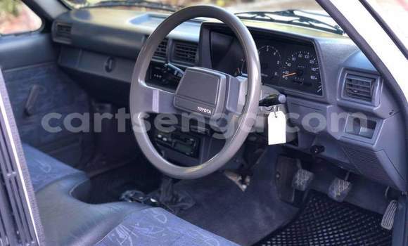 Buy Used Toyota Hilux White Car in Ezulwini in Hhohho Buy Used Toyota Hilux White Car in Ezulwini in Hhohho