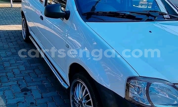 Nunua Ilio tumika Nissan NX Coupe White Gari ndani ya Manzini nchini Manzini Nunua Ilio tumika Nissan NX Coupe White Gari ndani ya Manzini nchini Manzini