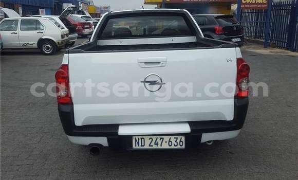Buy Used Opel Corsa White Car in Bhunya in Manzini Buy Used Opel Corsa White Car in Bhunya in Manzini