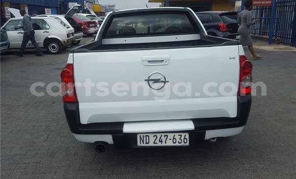 Buy Used Opel Corsa White Car in Bhunya in Manzini Buy Used Opel Corsa White Car in Bhunya in Manzini