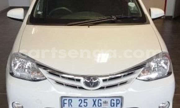 Buy Used Toyota Etios White Car in Bhunya in Manzini Buy Used Toyota Etios White Car in Bhunya in Manzini