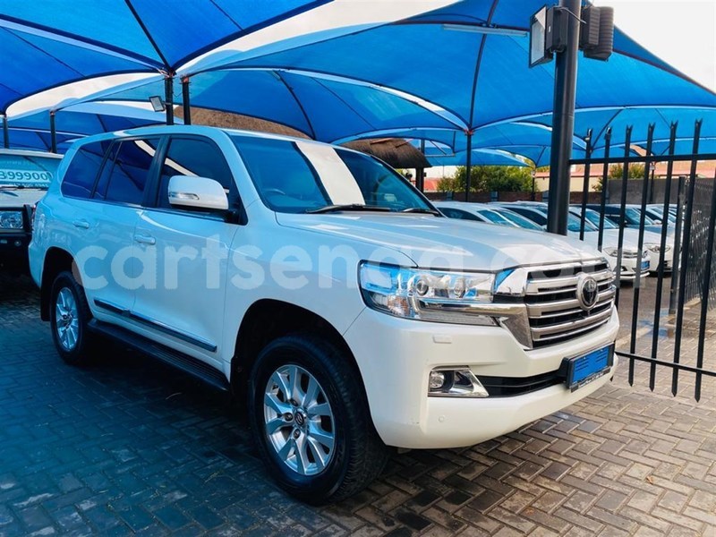 Big with watermark toyota land cruiser hhohho ezulwini 24283