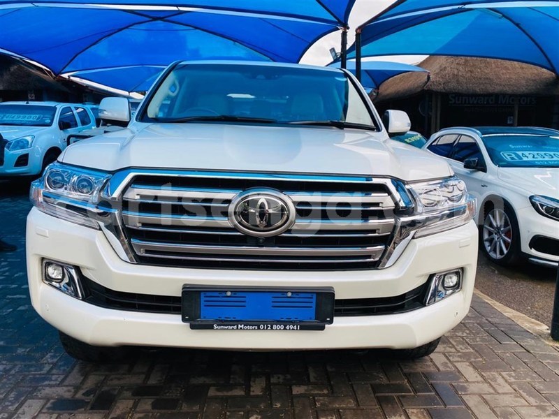 Big with watermark toyota land cruiser hhohho ezulwini 24283