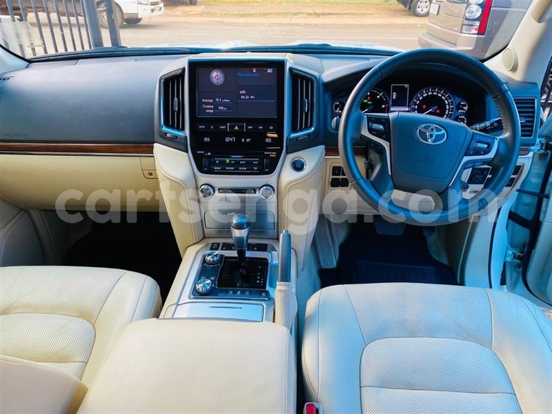 Big with watermark toyota land cruiser hhohho ezulwini 24283