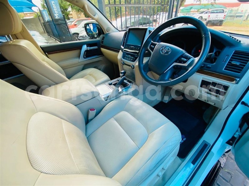 Big with watermark toyota land cruiser hhohho ezulwini 24283