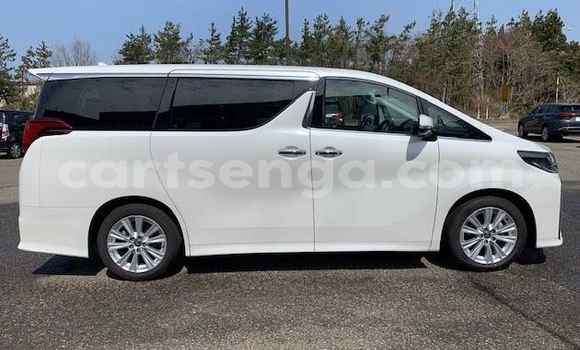 Buy Import Toyota Alphard Other Car in Mbabane in Manzini Buy Import Toyota Alphard Other Car in Mbabane in Manzini