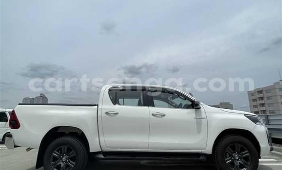 Buy Import Toyota Hilux Other Car in Mbabane in Manzini Buy Import Toyota Hilux Other Car in Mbabane in Manzini