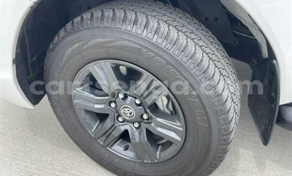 Buy Import Toyota Hilux Other Car in Mbabane in Manzini Buy Import Toyota Hilux Other Car in Mbabane in Manzini