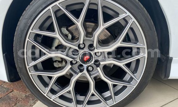 Acheter Occasion Voiture Ford Fiesta ST Blanc à Ezulwini, Hhohho Acheter Occasion Voiture Ford Fiesta ST Blanc à Ezulwini, Hhohho